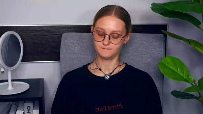 StacyAmauty live from France
