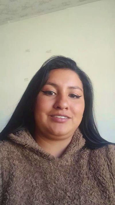 TaniaRuizz live from United States
