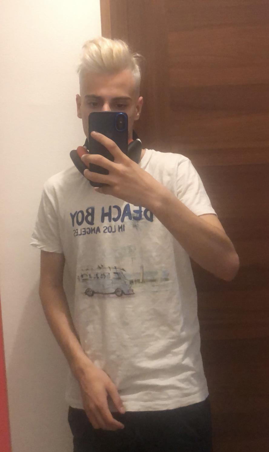 TheRealDenis live from Italy