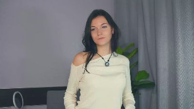 UrsulaElawar live from United States