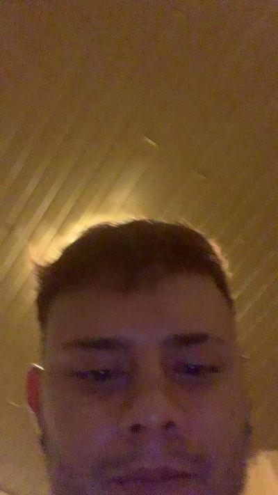 Vic69aaaa live from Spain