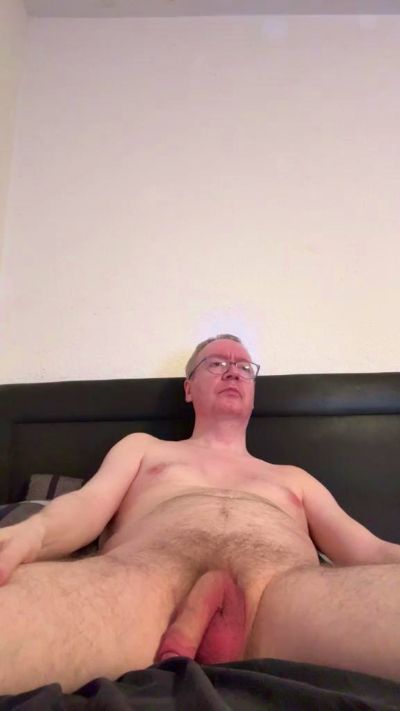 aexhibitionist1 live from Germany