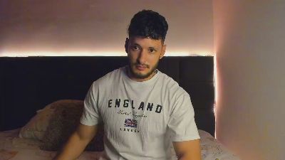 alejandro2x live from Colombia