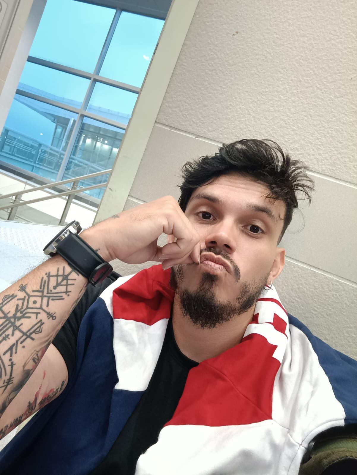 alejandro_stark live from Spain