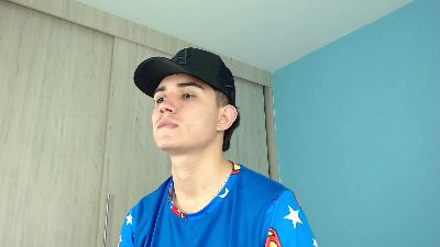 alejo_gray1 live from Colombia