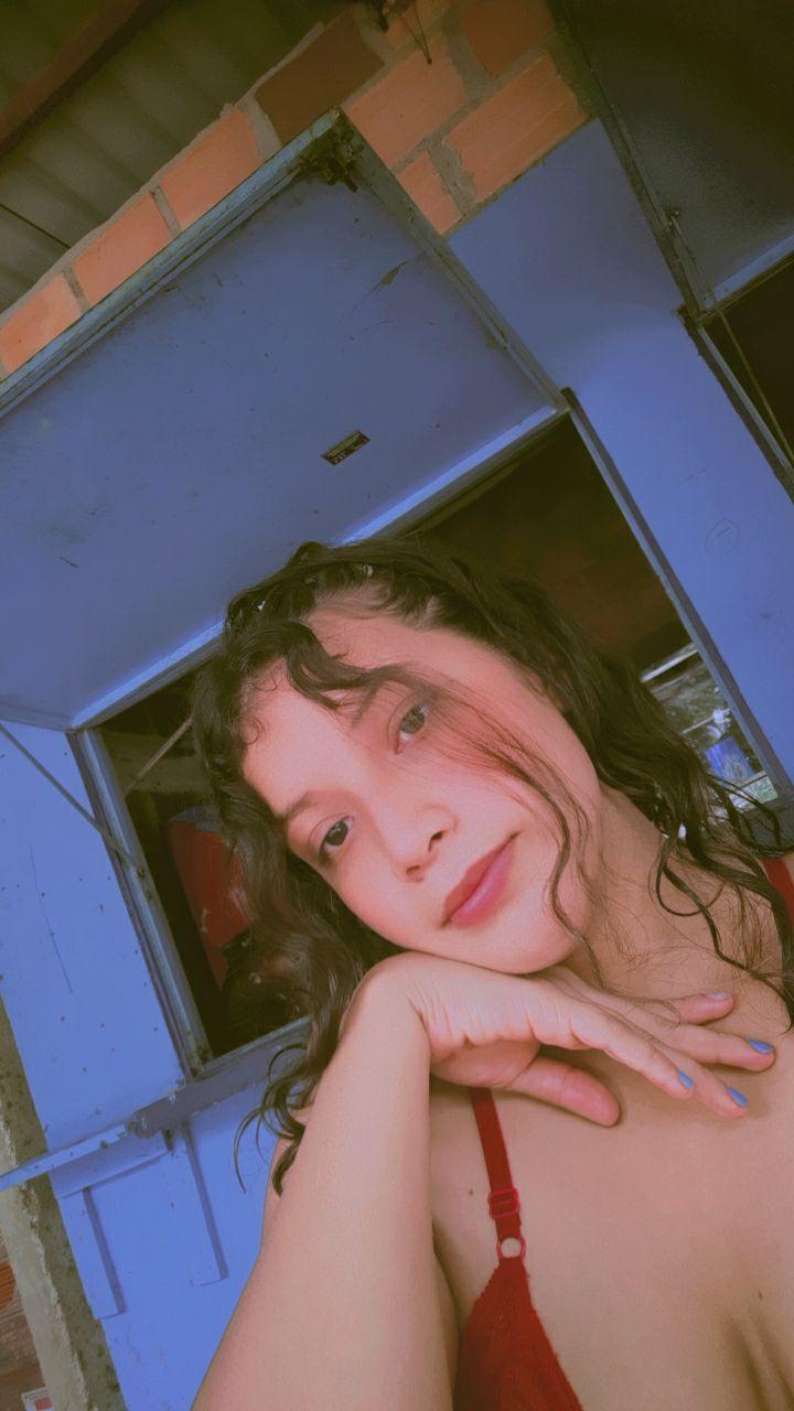 antonelasmith01 live from Colombia