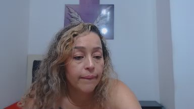 ariellth live from Colombia