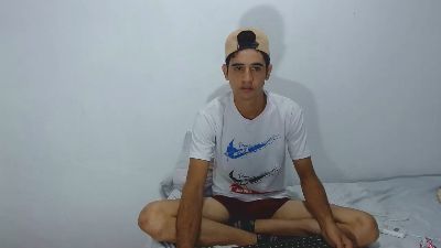 caarloss_25 live from Colombia