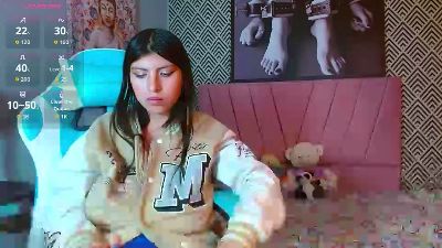 catalina_herrer live from United States