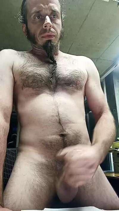 charlie21986 live from Switzerland
