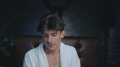 danielhotttie live from Romania