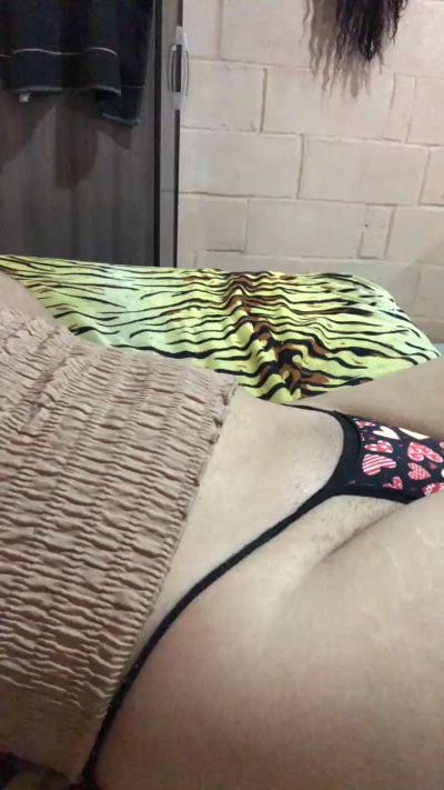 gabriely8 live from Brazil
