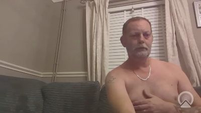 hornyviking19 live from United Kingdom