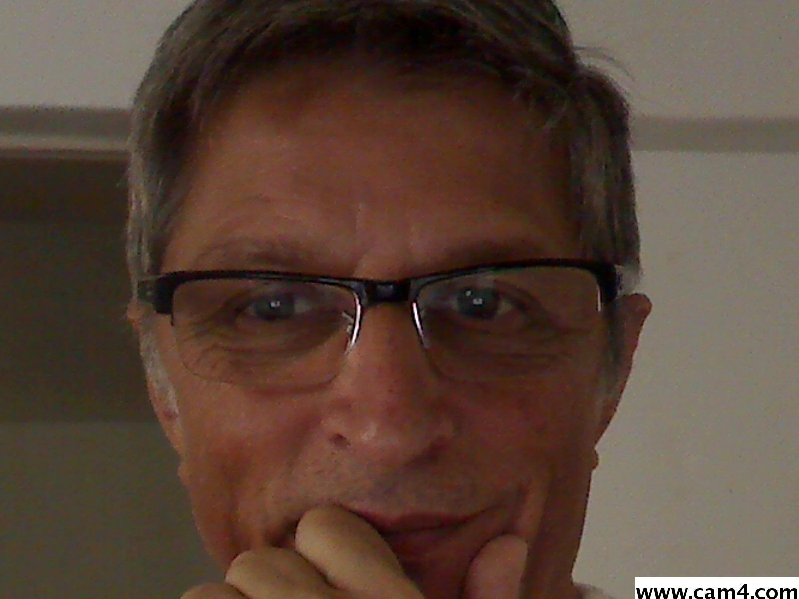 hotzrh live from Switzerland