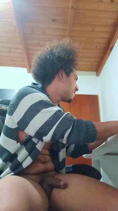 jhoss7 live from Argentina