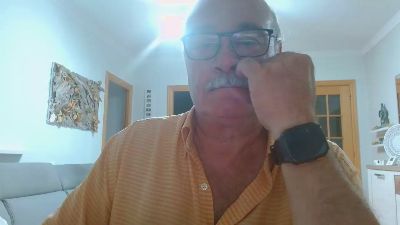 joanbcn62 live from Spain