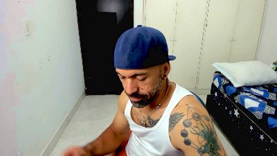 jonas1605 live from Colombia