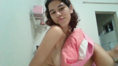 juliasapequinha live from Brazil