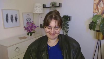 julie_sensual live from Germany