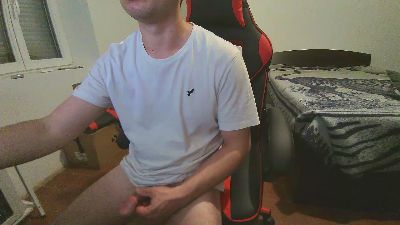 julien1800 live from France