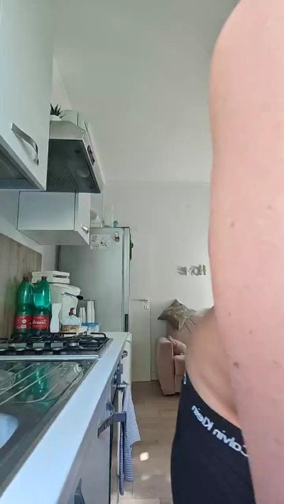 kekko243 live from Italy