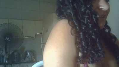 leticiaquer live from Brazil