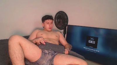 max_driver live from Colombia