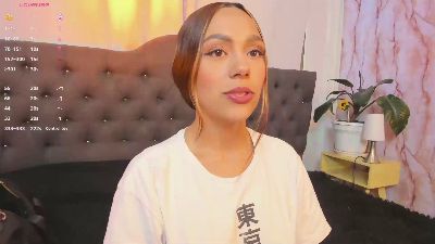nicole_voshkie live from Colombia