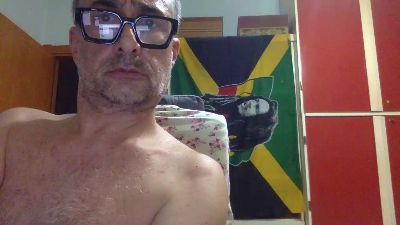 ortijah live from United Kingdom