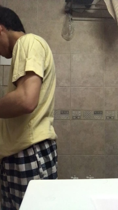 pequeboy_hot live from Argentina
