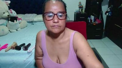 pervert_hot4 live from Colombia