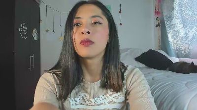 roseblack_ live from Colombia