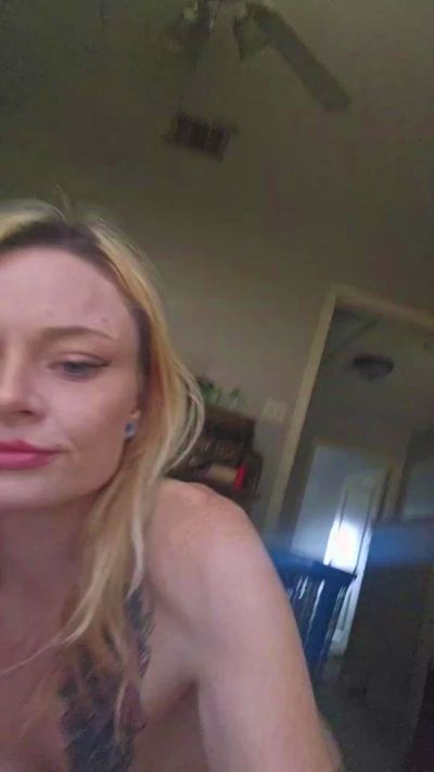 saraStarrXX live from United States