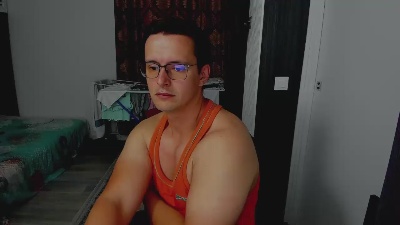 sexxymuscles live from United Kingdom