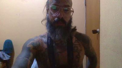 skullbeardg live from United States