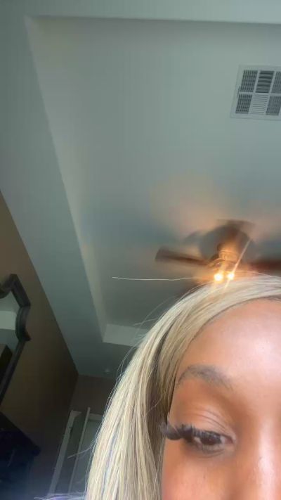 superpeachy97 live from United States