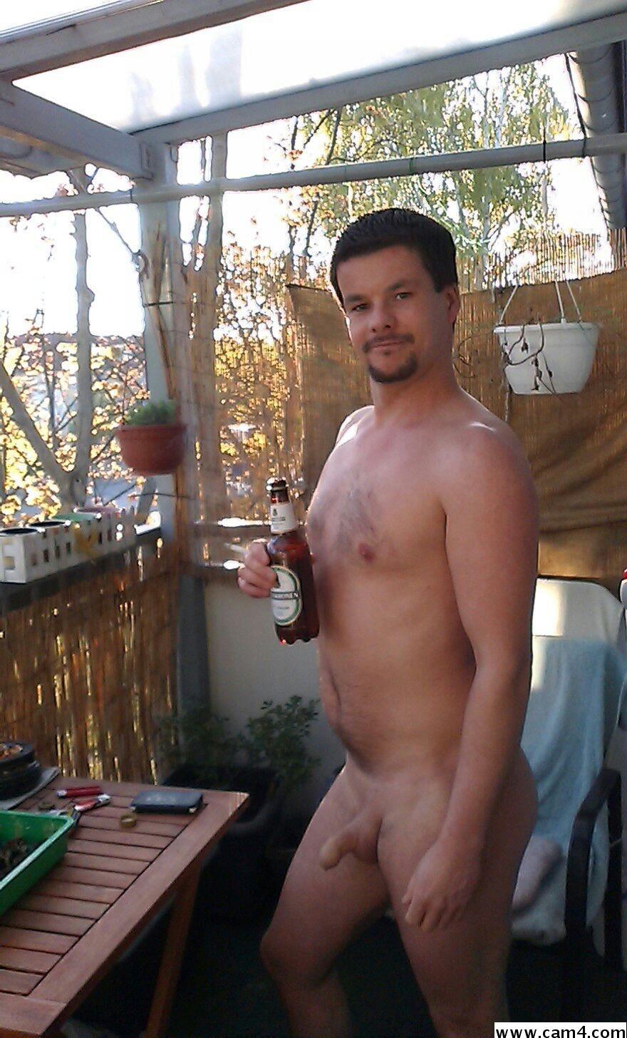 sweetnude83 live from Germany