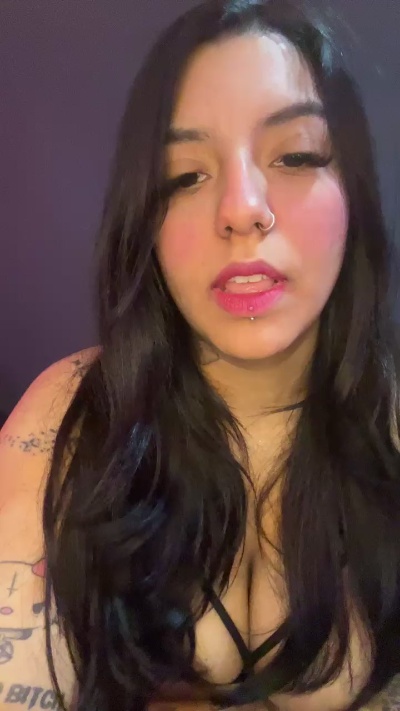 technob1tch live from Chile