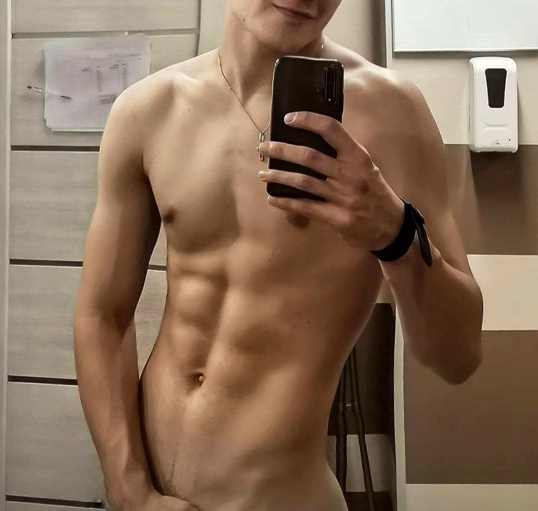 vlad90hot live from Italy