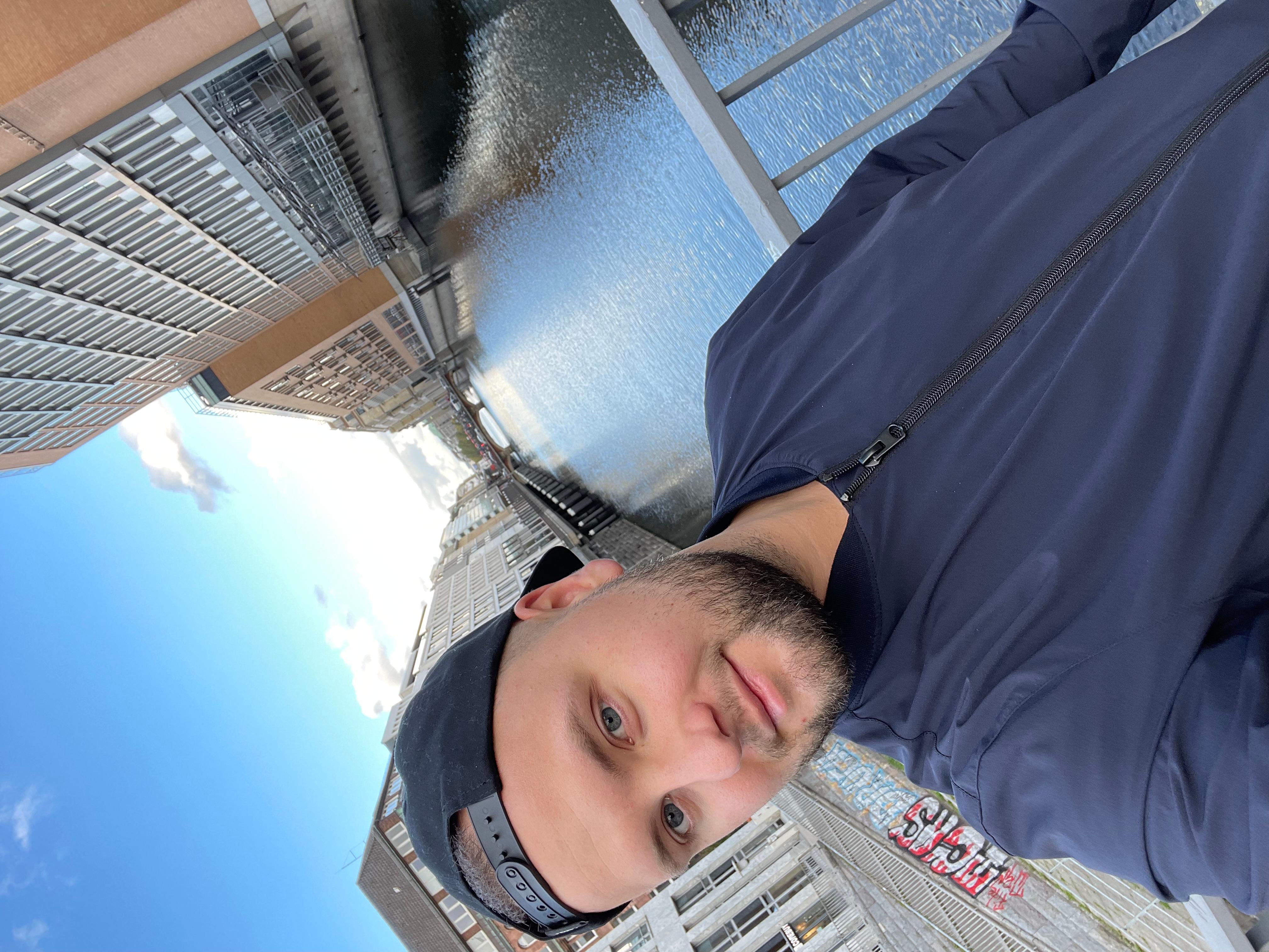weberxx4 live from Germany
