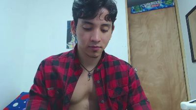 your_boy_hot live from Colombia